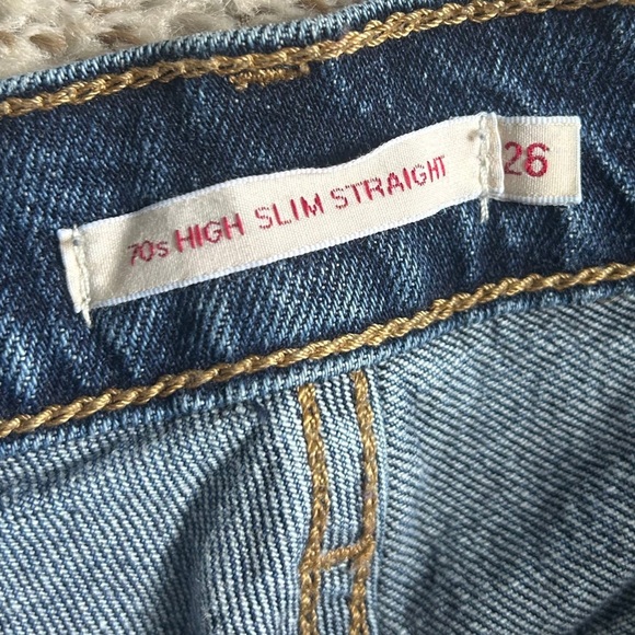 Levi's 70s High Slim Straight Blue Jeans Timeless Style Casual Denim 26 - Picture 3 of 11